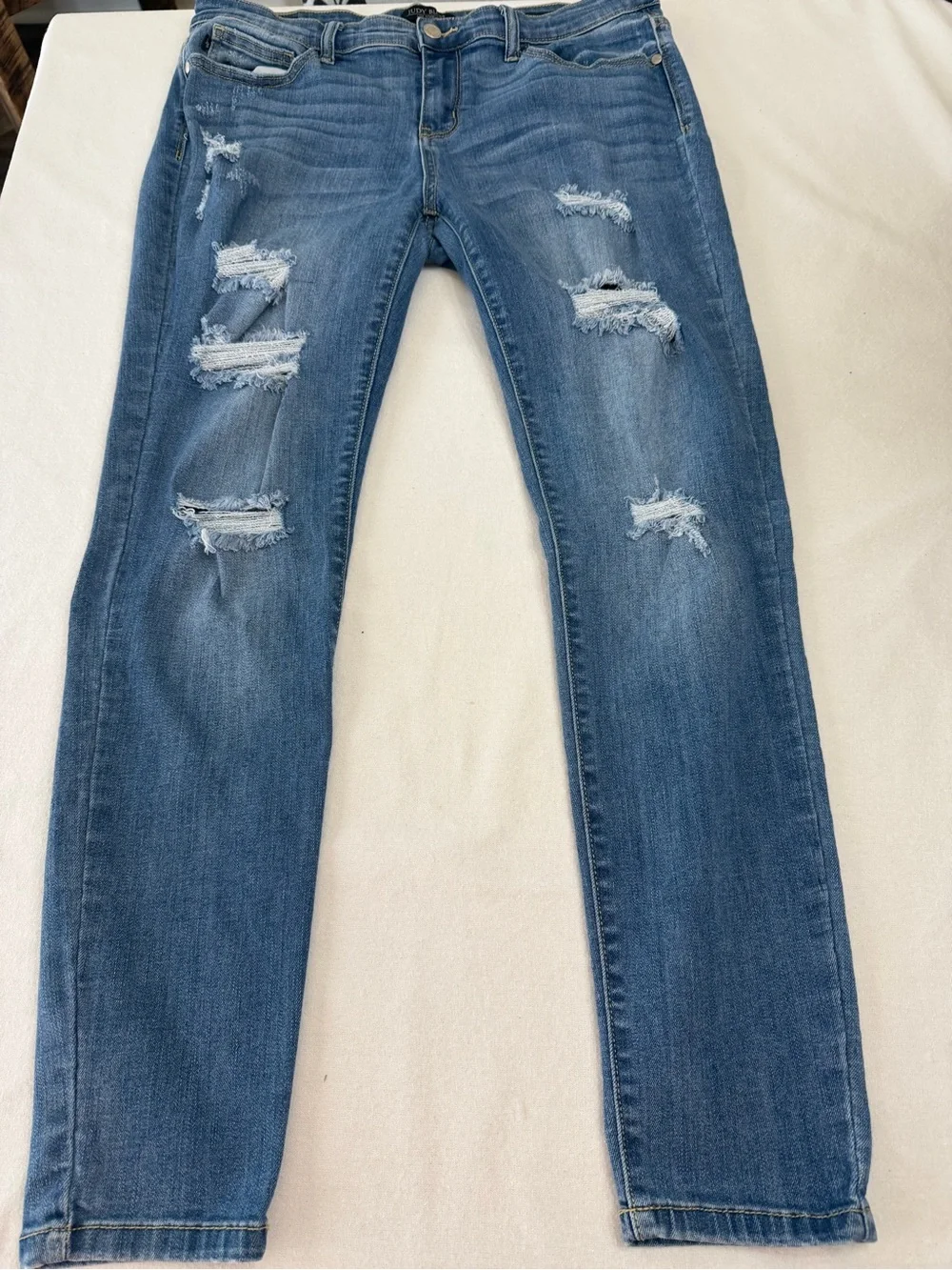 Judy Blue Distressed Skinny Jeans Size 15/32 Mid Wash Stretch Denim